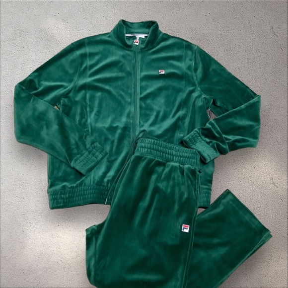 Men’s Fila Solid Green Velour Casual Outfit Set Tracksuits NWT - Picture 1 of 2